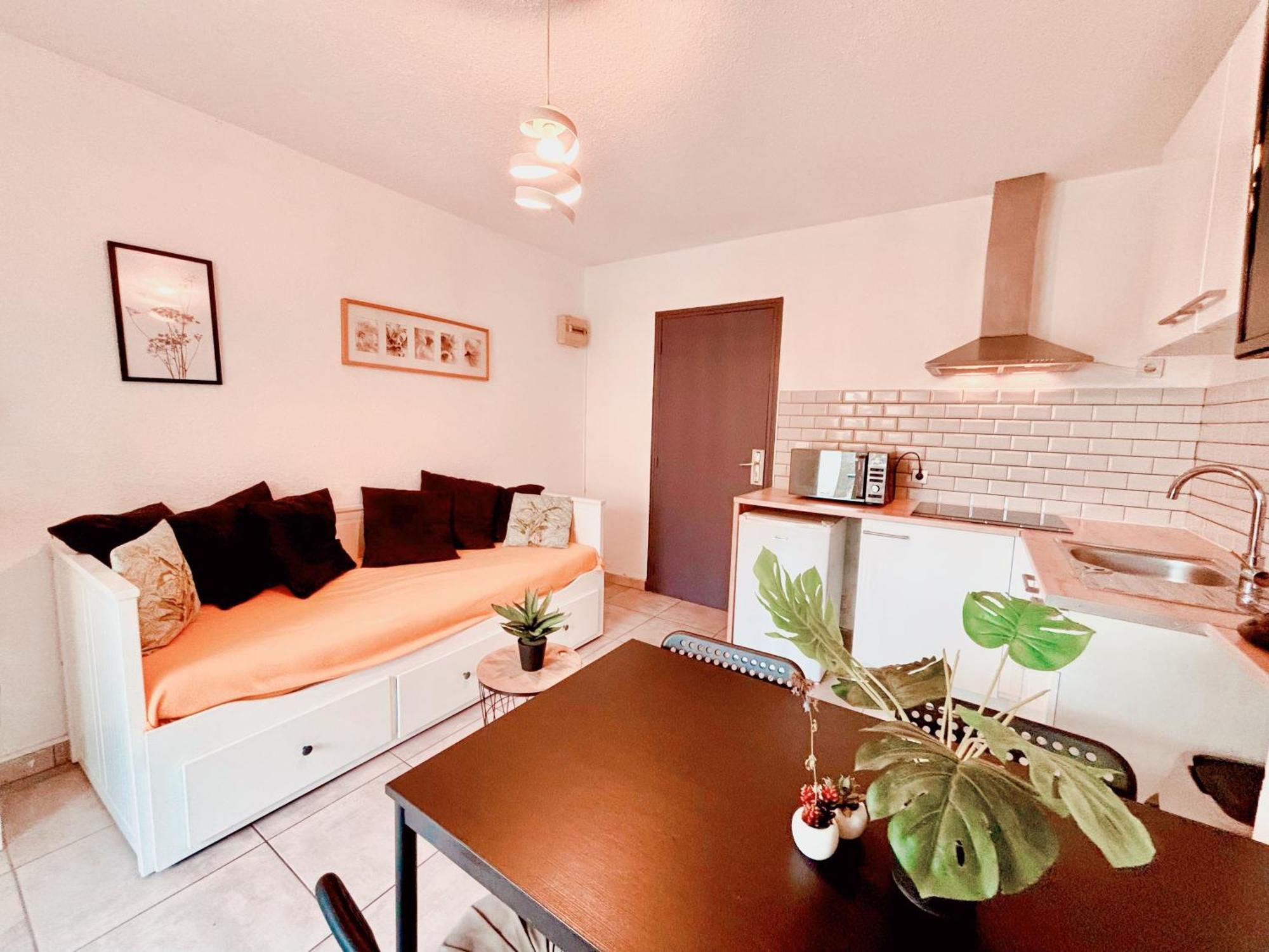 Appartement Calme Avec Jardin Privatif - 3 - Canet-en-Roussillon Exteriör bild