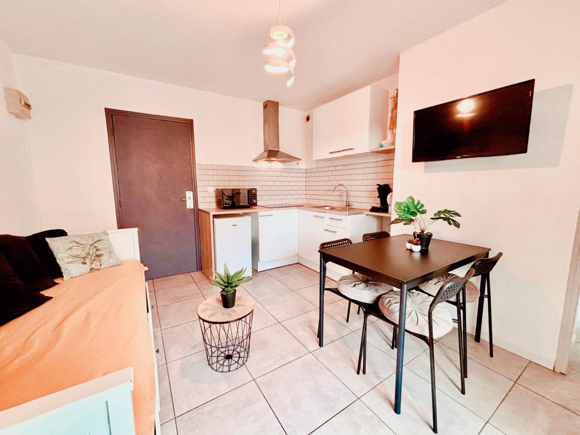 Appartement Calme Avec Jardin Privatif - 3 - Canet-en-Roussillon Exteriör bild
